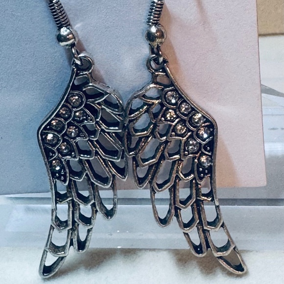 Silver Tone Wings With Rhinestone Earrings - Picture 1 of 3